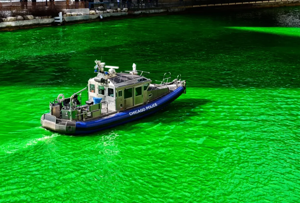 Chicago River Dyeing 2023